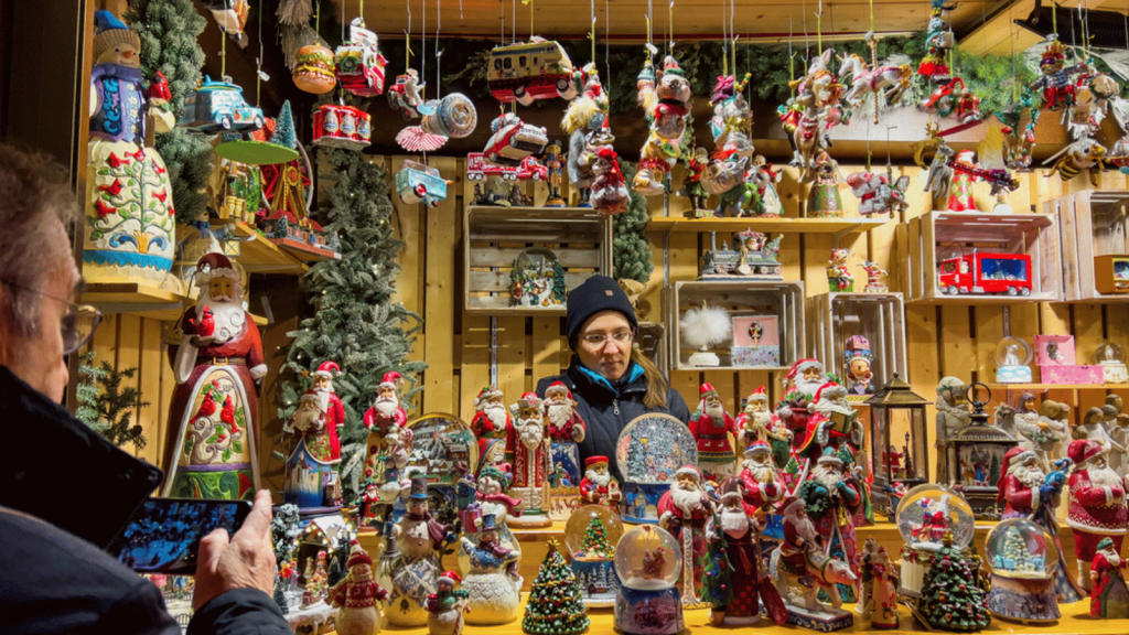 Omaha Holiday Market, Omaha, Nebraska