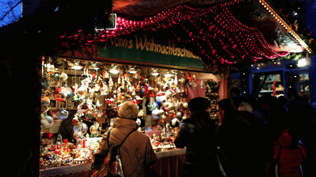 Kris Kringle Market, Chicago, Illinois