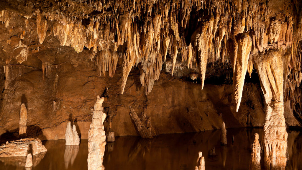 Meramec Caverns, Stanton, Missouri