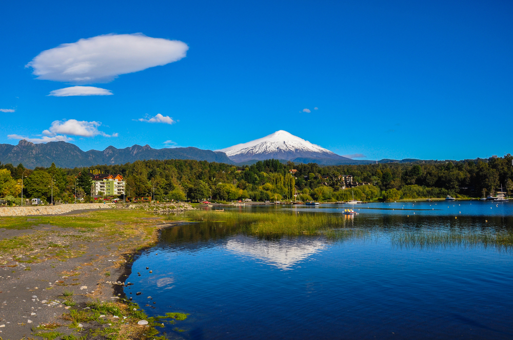 Villarrica Volcano, viewed from Pucon, Chile — Photo