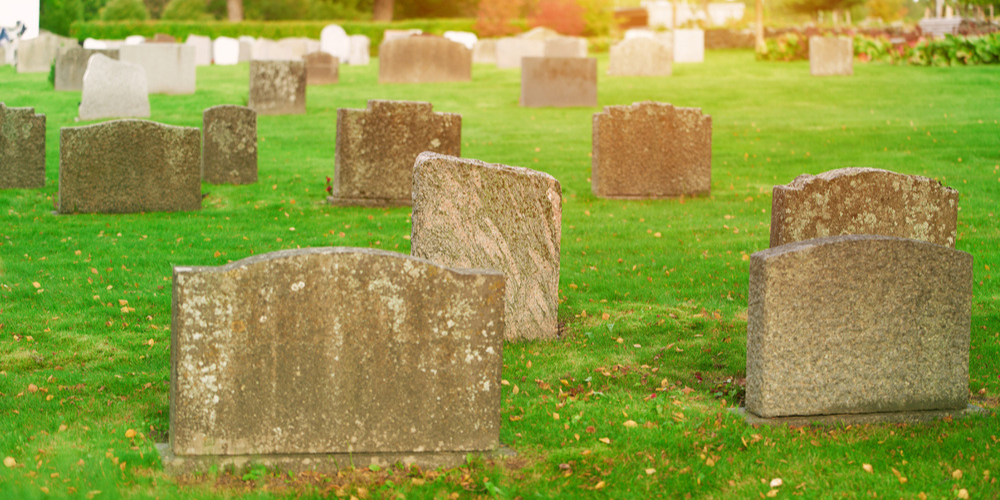 20 Must-Visit U.S. Cemeteries with Fascinating History